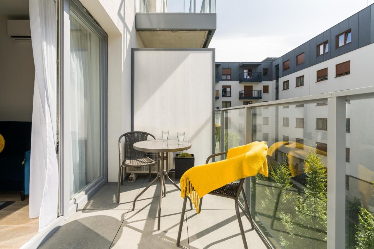 Niedzialkowskiego 25 Apartments Stary Browar City Center By Renters Prestige Poznan Bagian luar foto