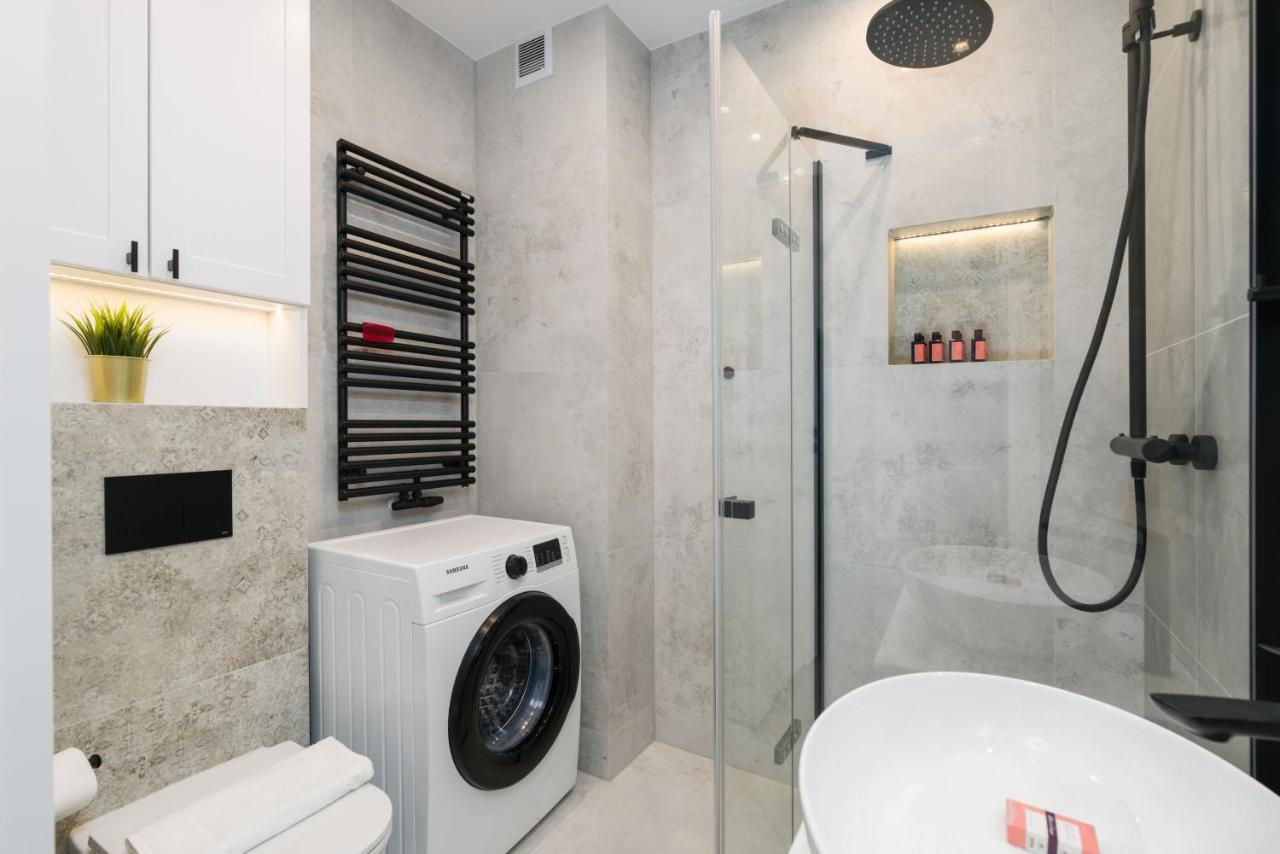 Niedzialkowskiego 25 Apartments Stary Browar City Center By Renters Prestige Poznan Bagian luar foto