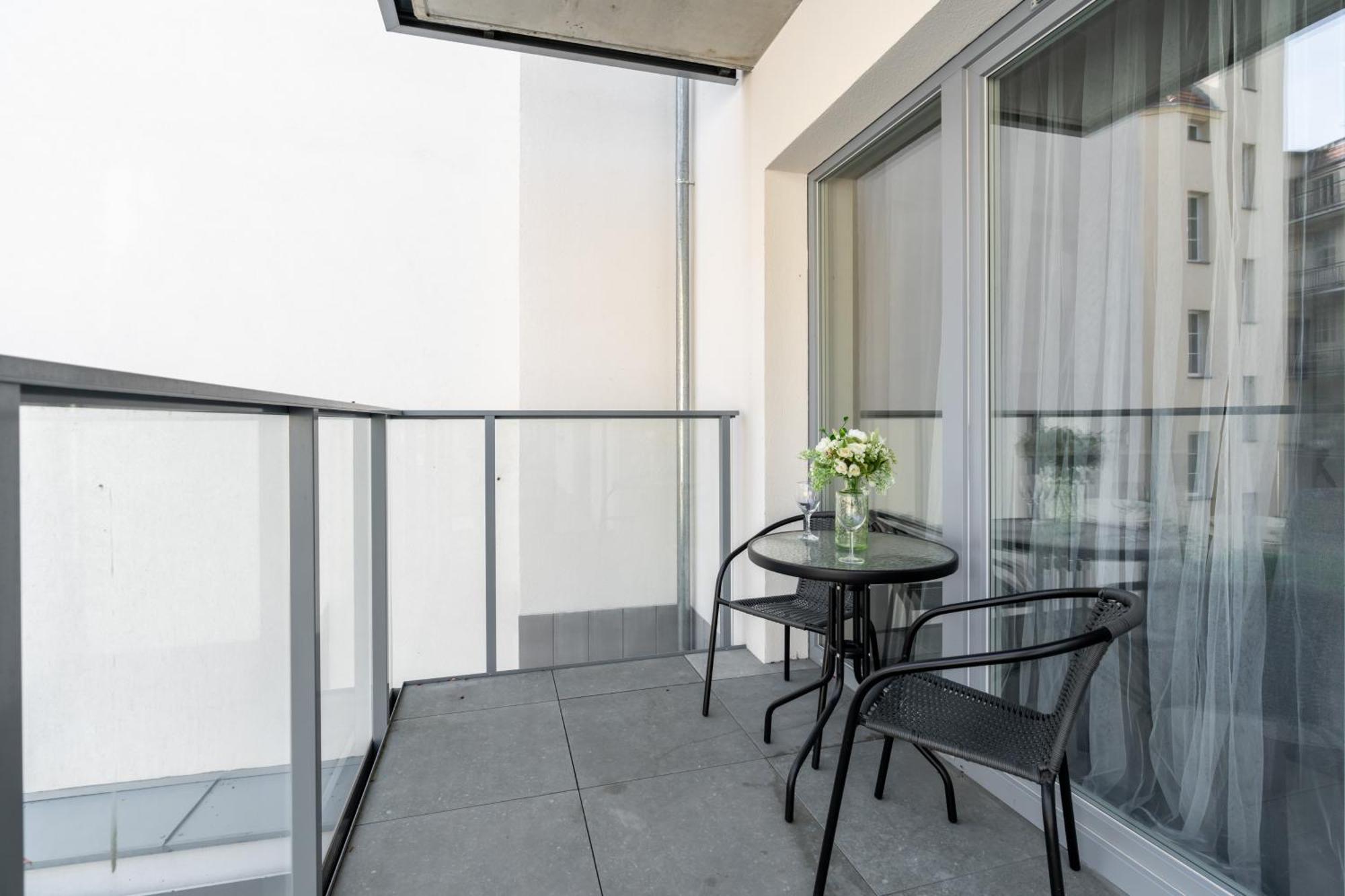 Niedzialkowskiego 25 Apartments Stary Browar City Center By Renters Prestige Poznan Bagian luar foto